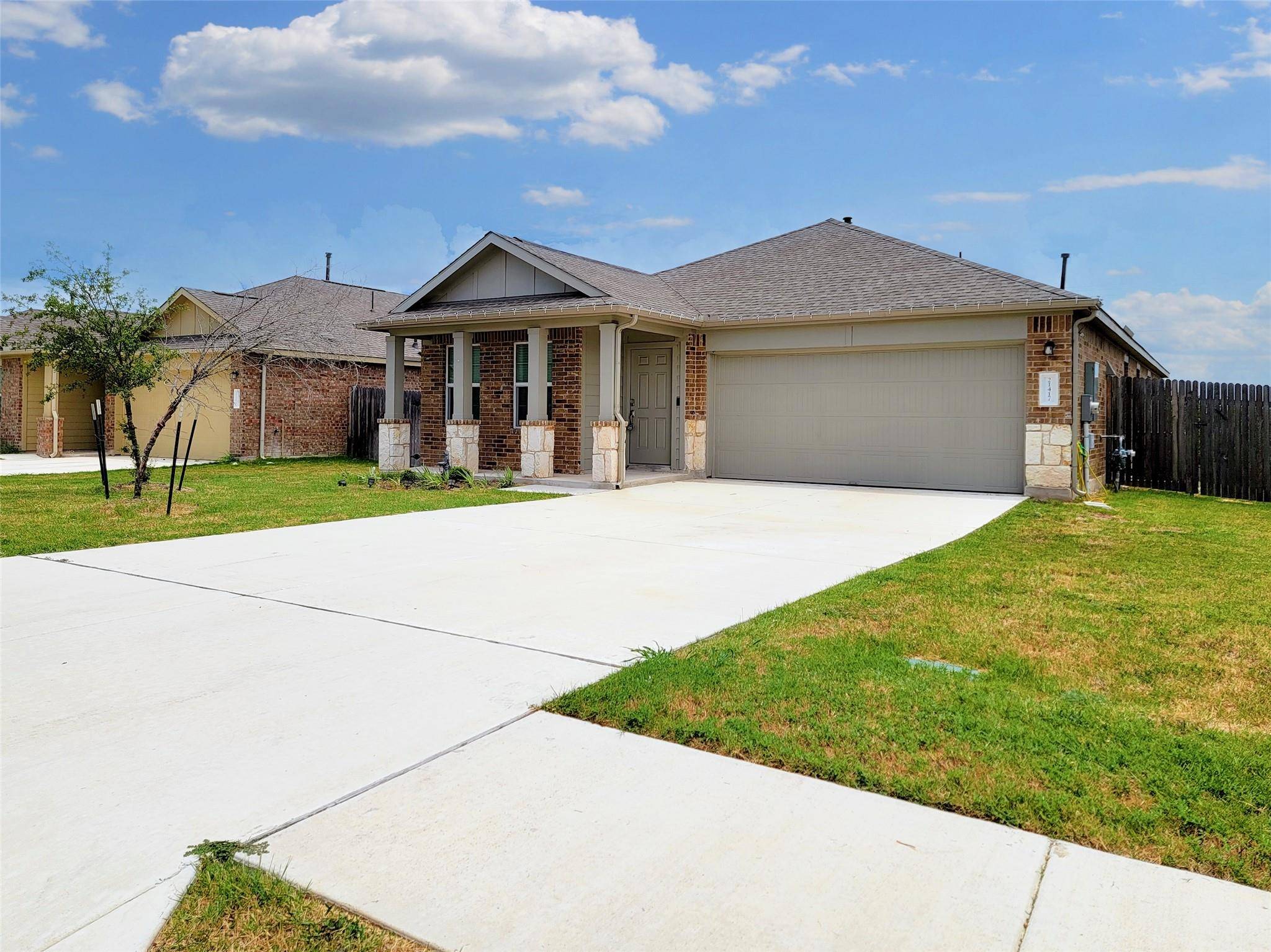 Hutto, TX 78634,21417 Quick Fox DR