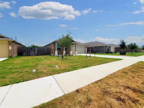 Hutto, TX 78634,21417 Quick Fox DR