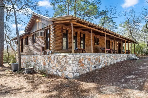 116 Yucca LN, Bastrop, TX 78602