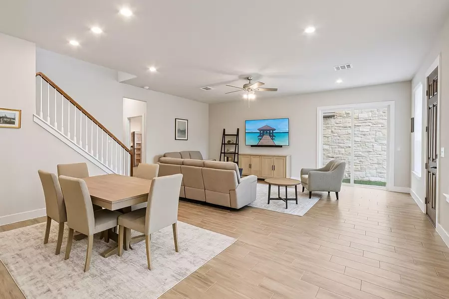 1141 Lucca DR, Dripping Springs, TX 78620