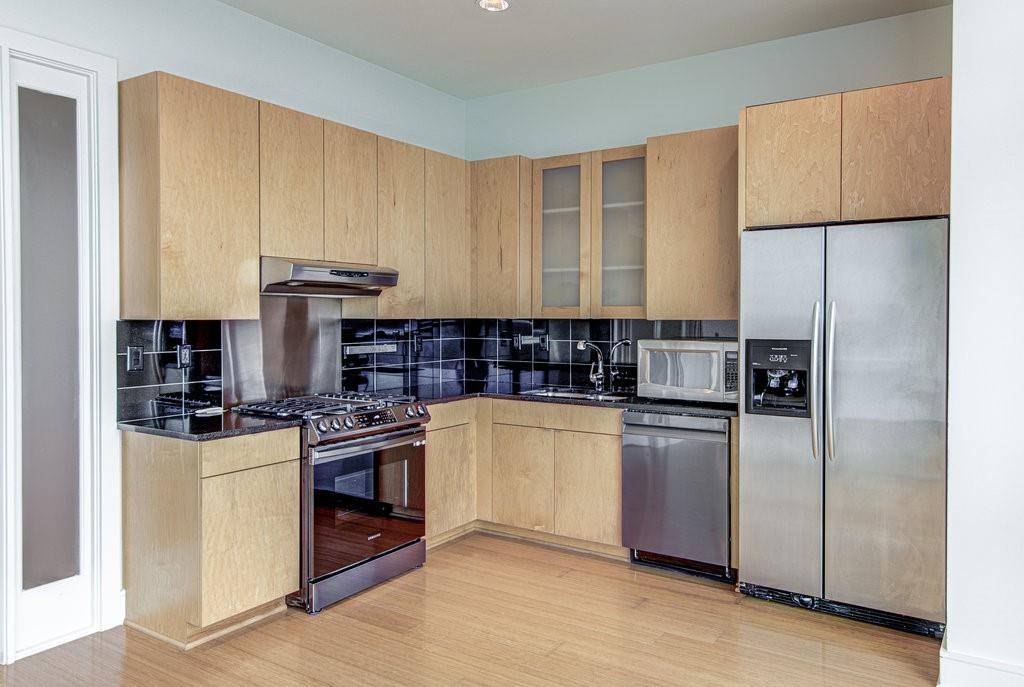 Austin, TX 78701,555 5th ST E #525