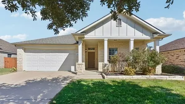 204 Hummingbird LN, Leander, TX 78641