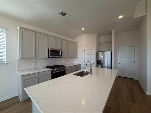 Hutto, TX 78634,201 Divisadero DR