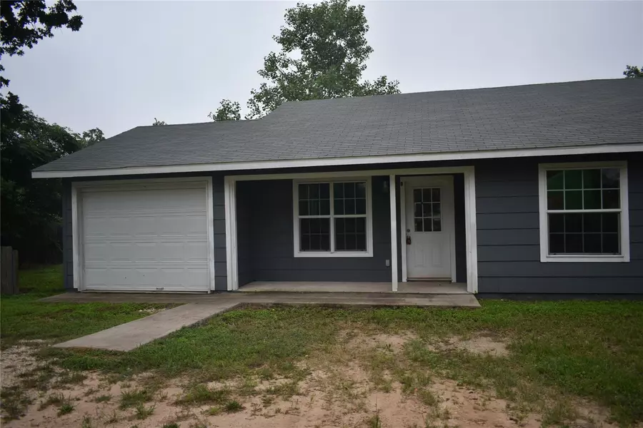 142 Voss PKWY #A, Cedar Creek, TX 78612