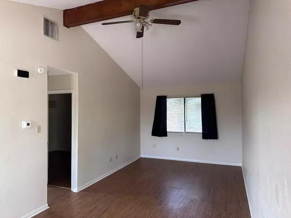 Cedar Creek, TX 78612,114 Thorne RD #B