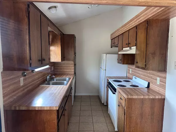 Cedar Creek, TX 78612,114 Thorne RD #B