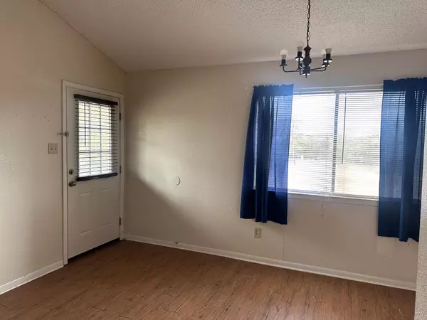 Cedar Creek, TX 78612,114 Thorne RD #B