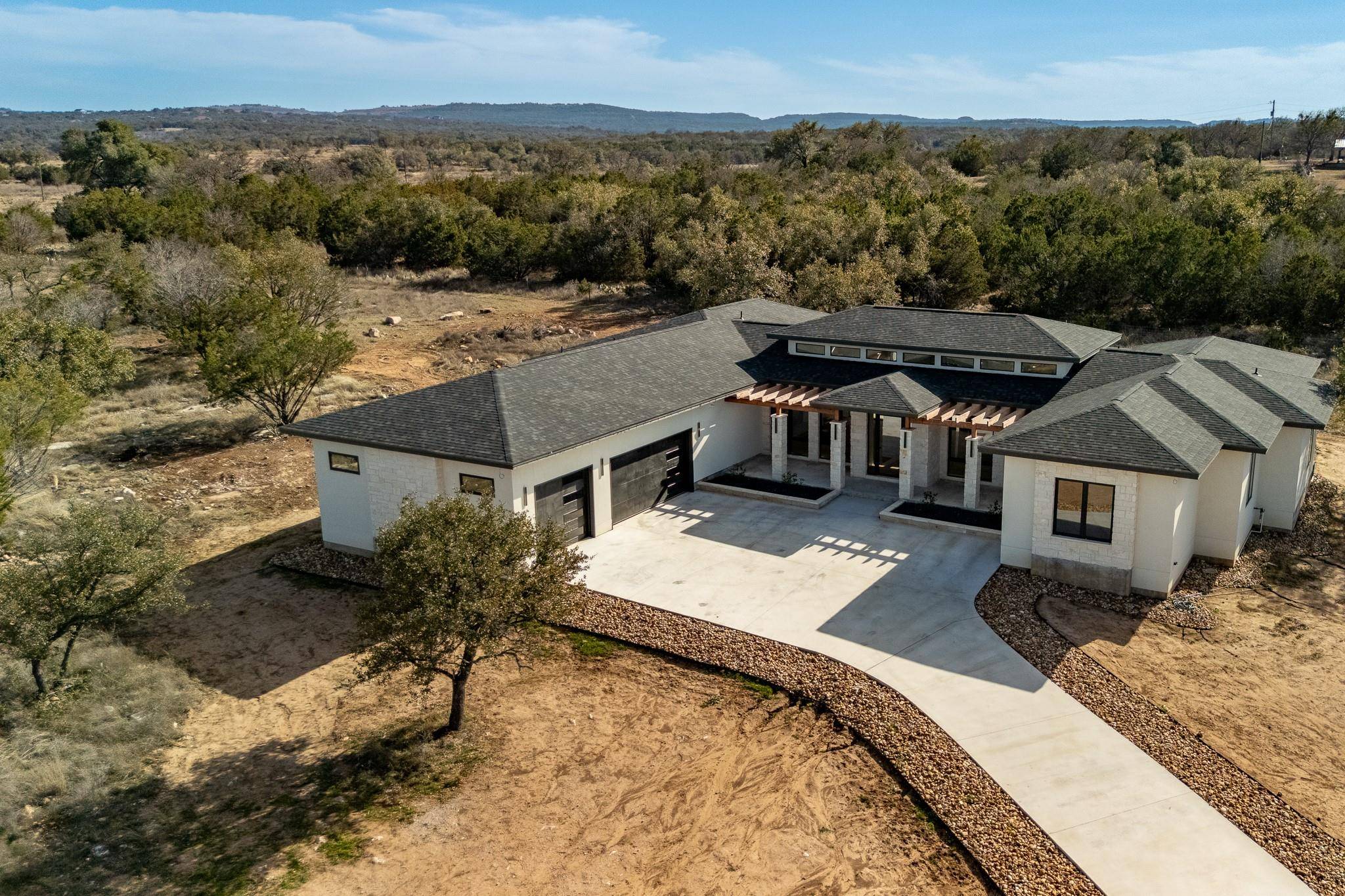 6425 Ranch Road 962 W, Round Mountain, TX 78663