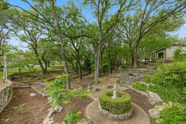 Austin, TX 78750,7504 Creekbluff DR