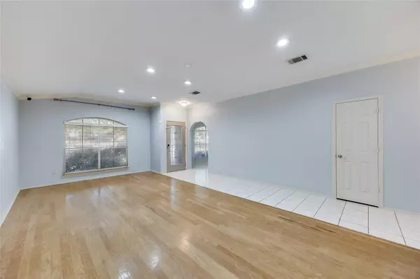 Round Rock, TX 78681,4103 Natural Bridge CT