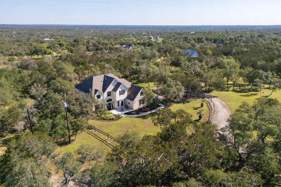 201 Bluffview DR, Wimberley, TX 78676