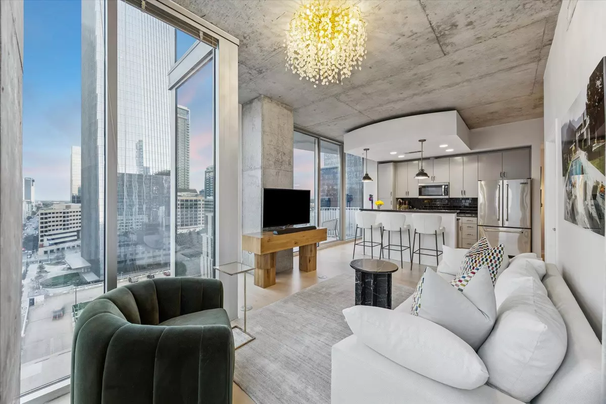 Austin, TX 78701,360 Nueces ST #1417