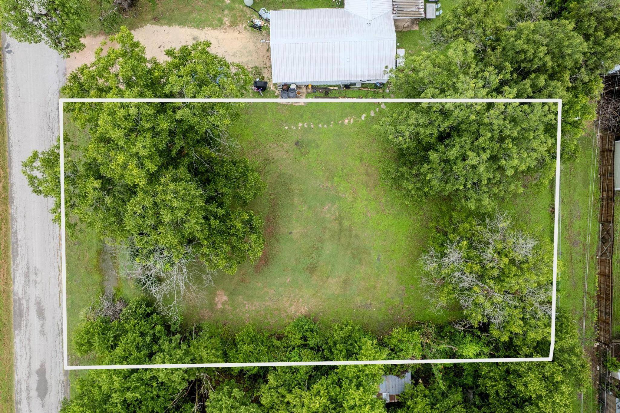 Bartlett, TX 76511,218 SE Front ST