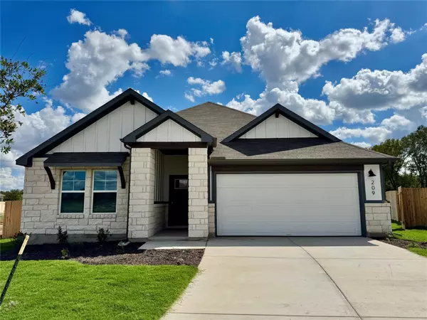 209 Coopers Hawk CRST, Cedar Creek, TX 78612