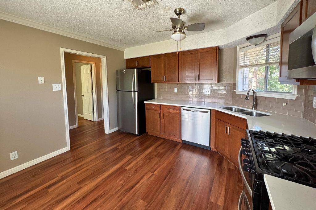 Austin, TX 78729,8005 Tuscarora TRL #B