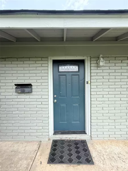 8901 Little Walnut PKWY, Austin, TX 78758