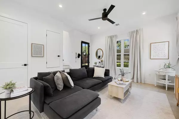 Austin, TX 78721,5007 Lott Ave #1