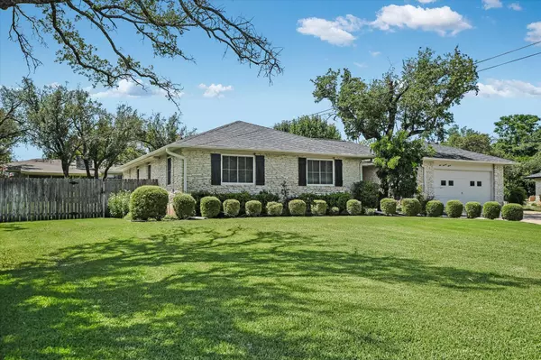 Georgetown, TX 78628,111 Oakland DR