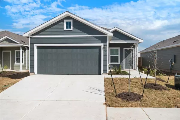 423 Bullhead RD, Bastrop, TX 78602
