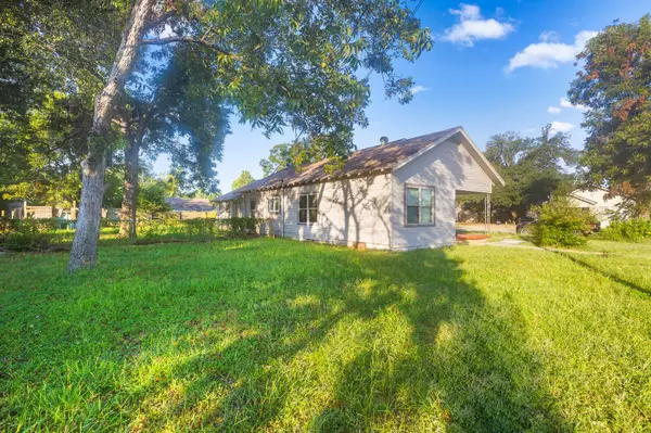 Cameron, TX 76520,701 E 15th ST