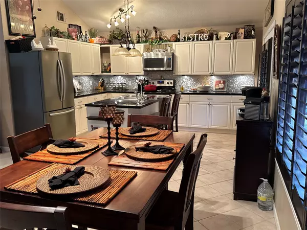 Cottonwood Shores, TX 78657,746 Pecan LN