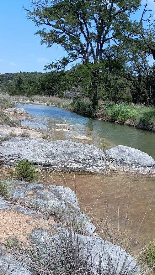465 Lost Valley RD, Dripping Springs, TX 78620