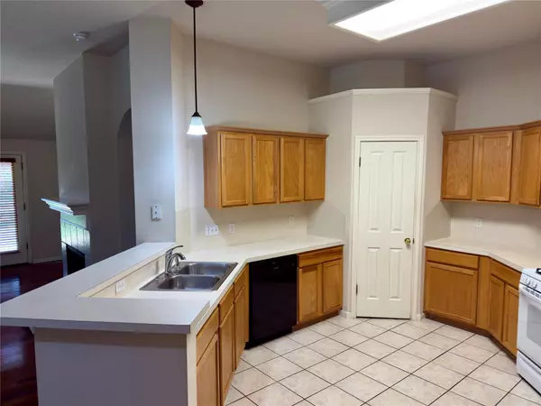 Austin, TX 78749,9214 Sommerland WAY