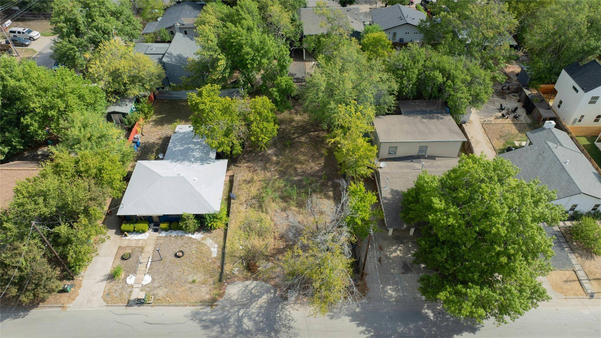 Austin, TX 78741,6804 Montana ST