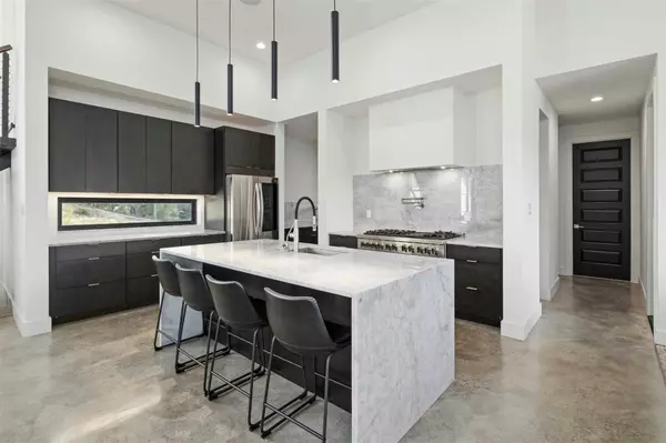 Austin, TX 78736,10705 Superview DR