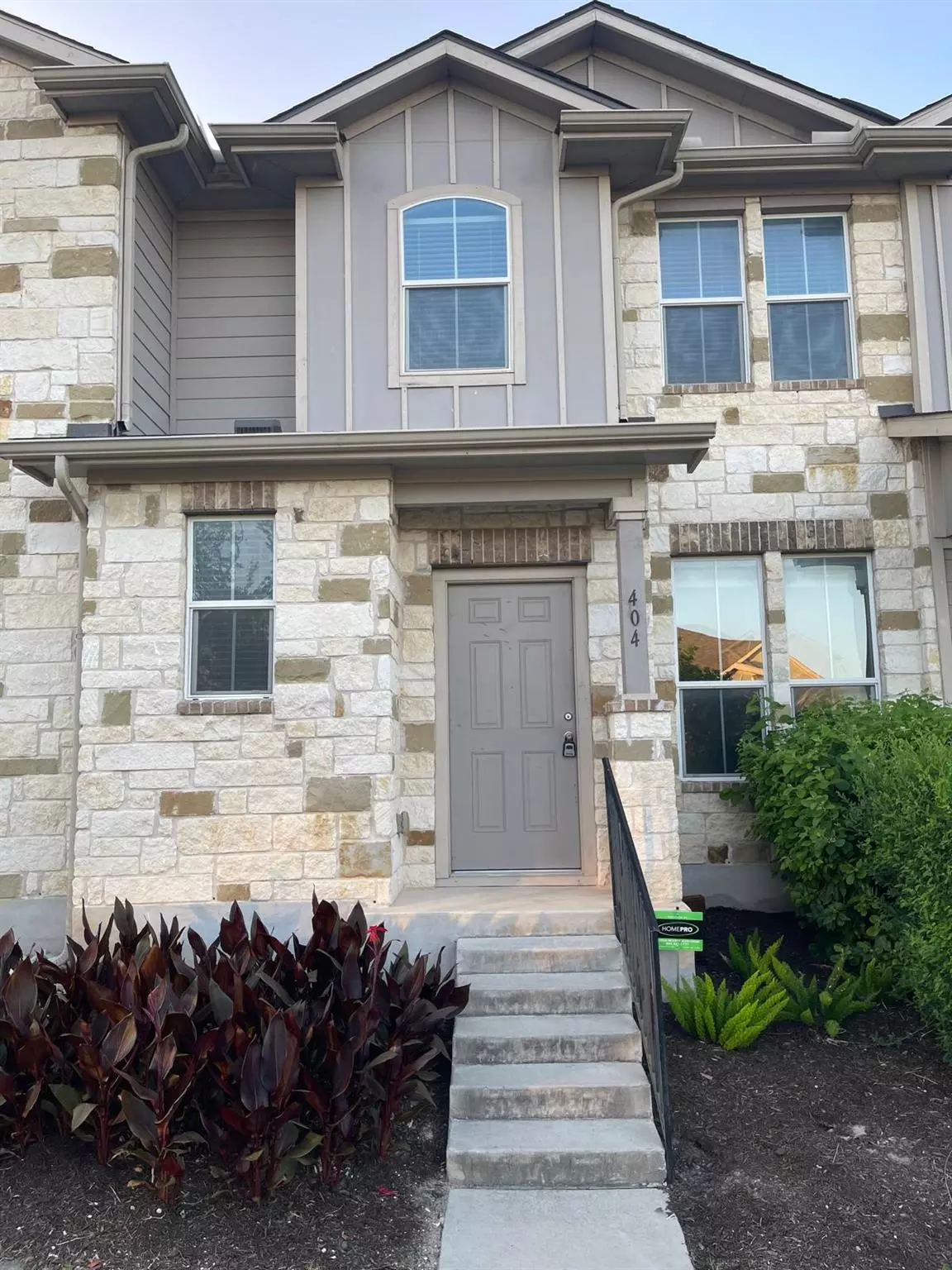 Pflugerville, TX 78660,404 Crater Lake DR