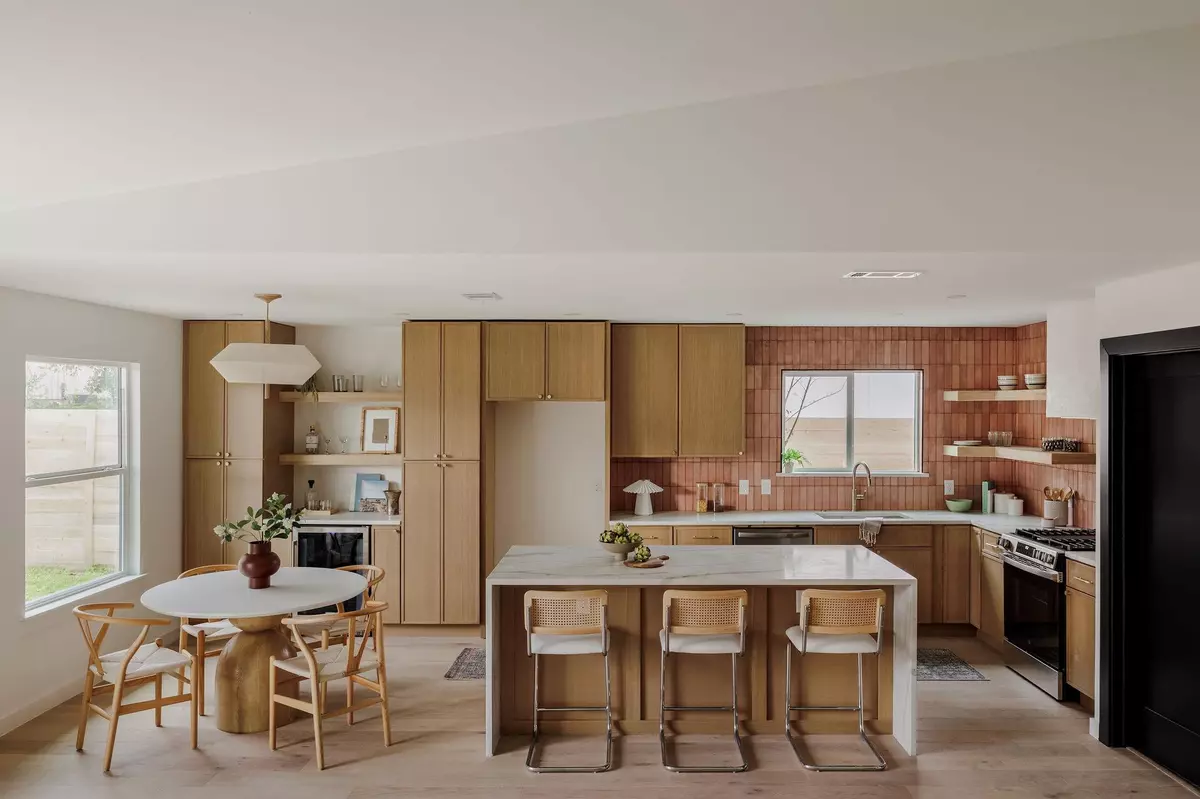 Austin, TX 78745,2009 Lear LN