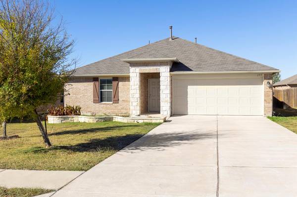 177 Dusky Thrush DR, Kyle, TX 78640