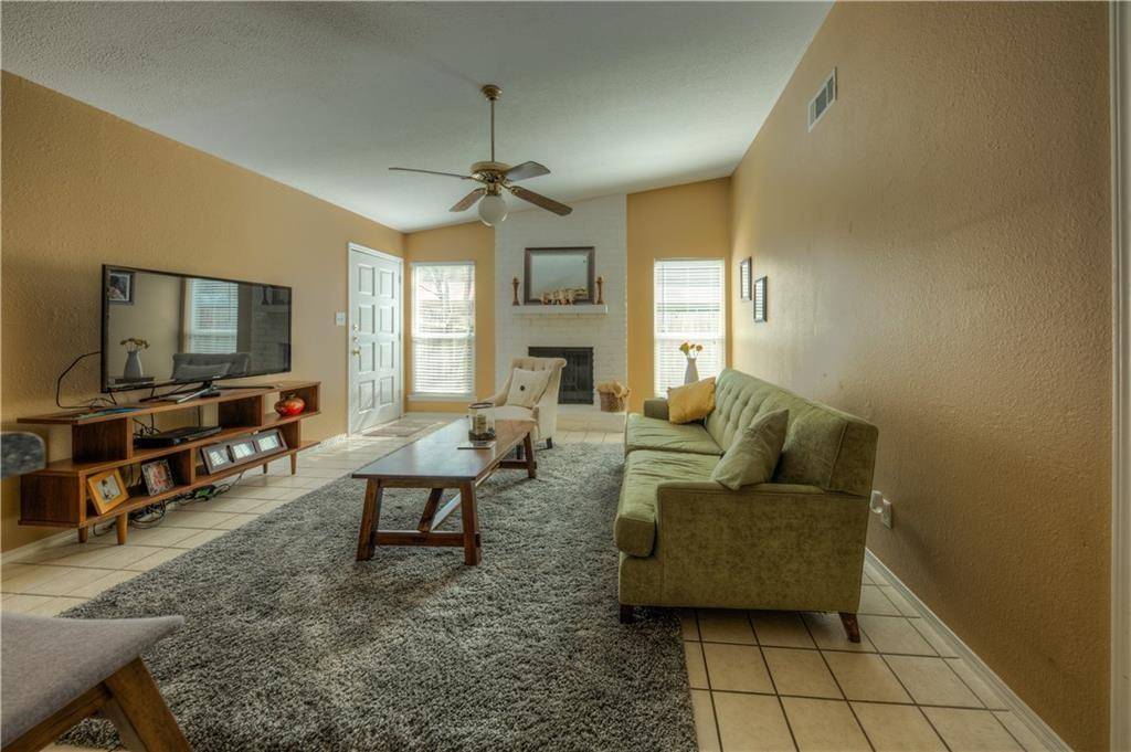 Austin, TX 78759,11902 Broad Oaks DR