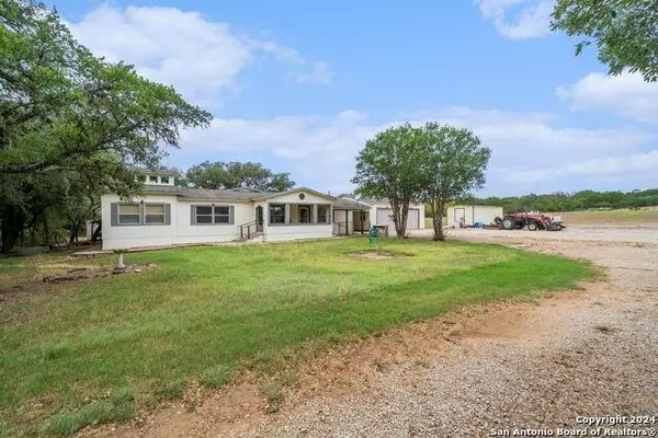 Hondo, TX 78861,2921 Country Road 251