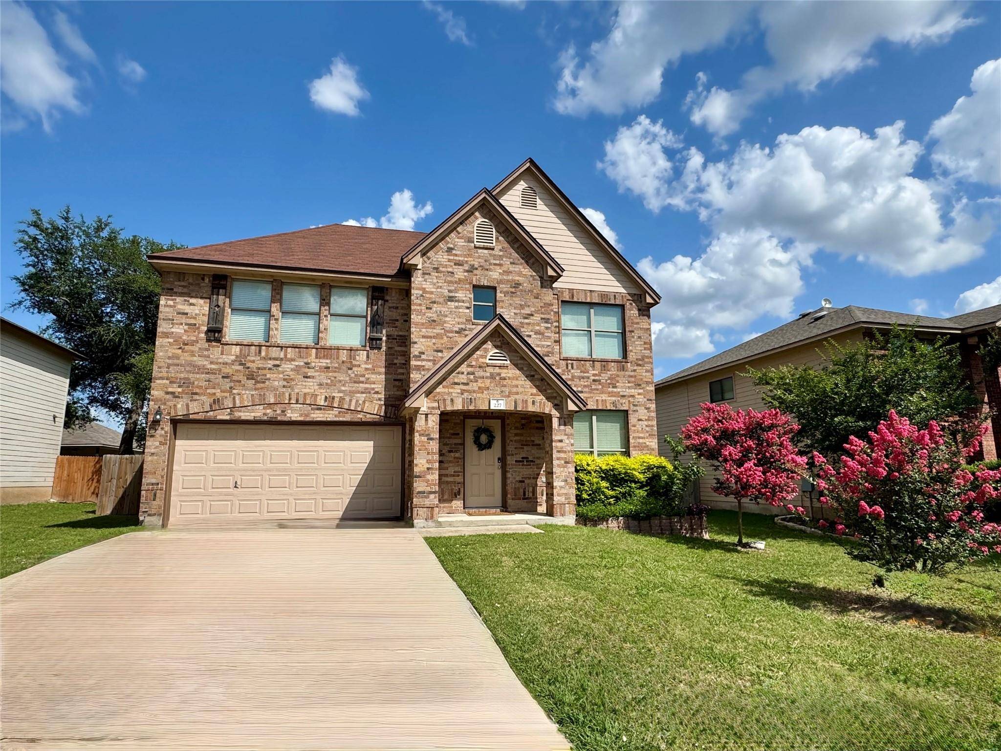 227 Woodlake DR, Georgetown, TX 78633