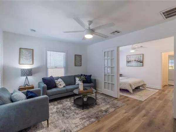 Austin, TX 78756,906 Capitol CT #B