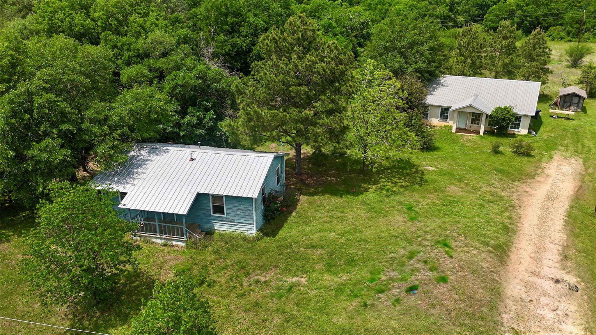 920 Cherry ST, Lexington, TX 78947