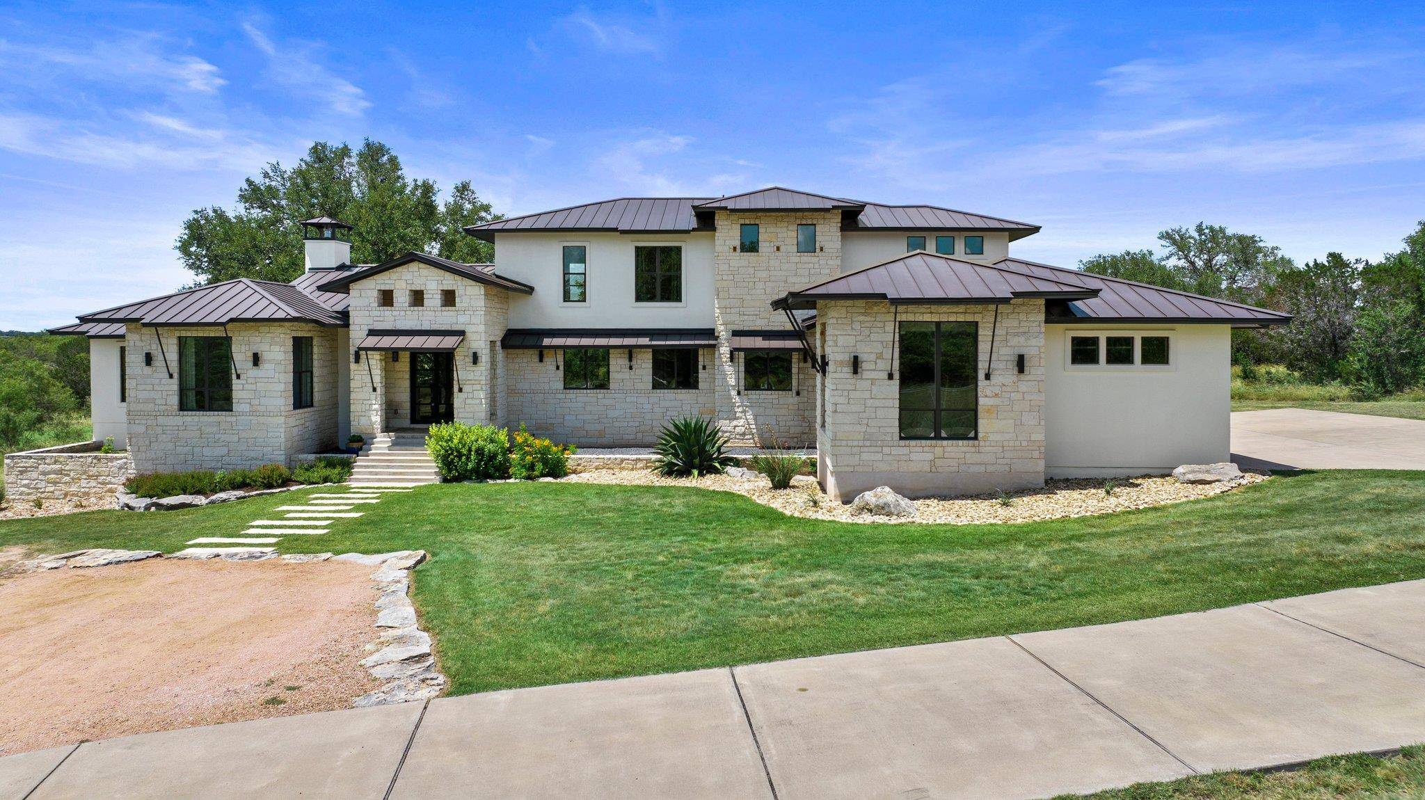 104 Double Horn TRL, Spicewood, TX 78669