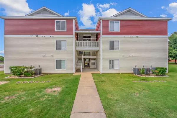 College Station, TX 77840,517 Southwest PKWY #103