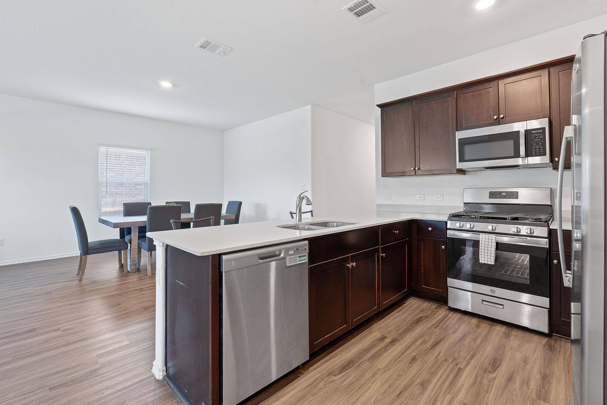 Bastrop, TX 78602,220 George Neggan LN