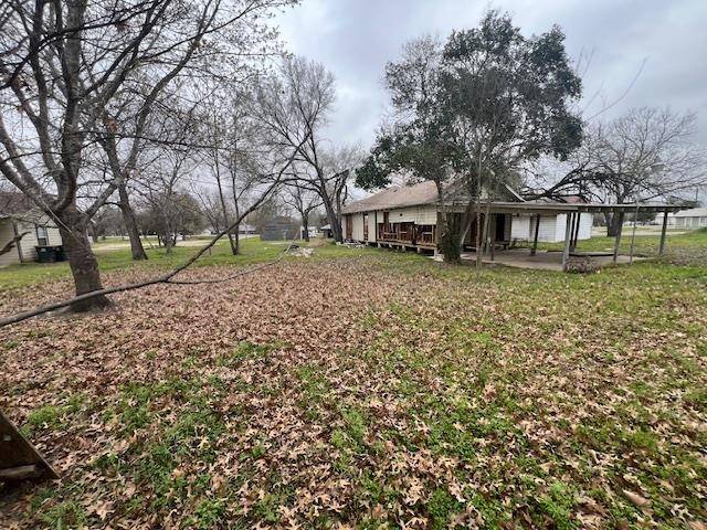 Luling, TX 78648,111 W Austin ST