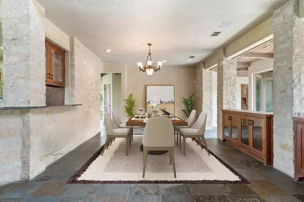 Spicewood, TX 78669,24736 Travis Lakeside CV