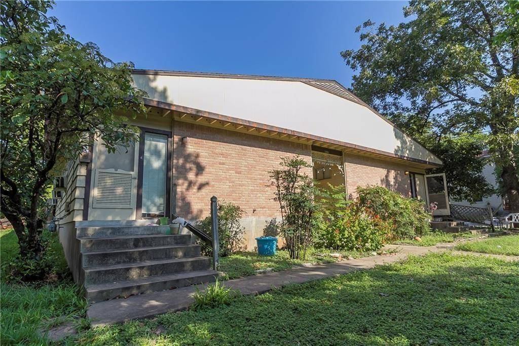 3304 Tom Green ST #B, Austin, TX 78705