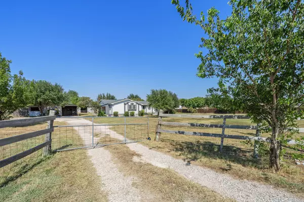 Manor, TX 78653,14112 Wells School RD
