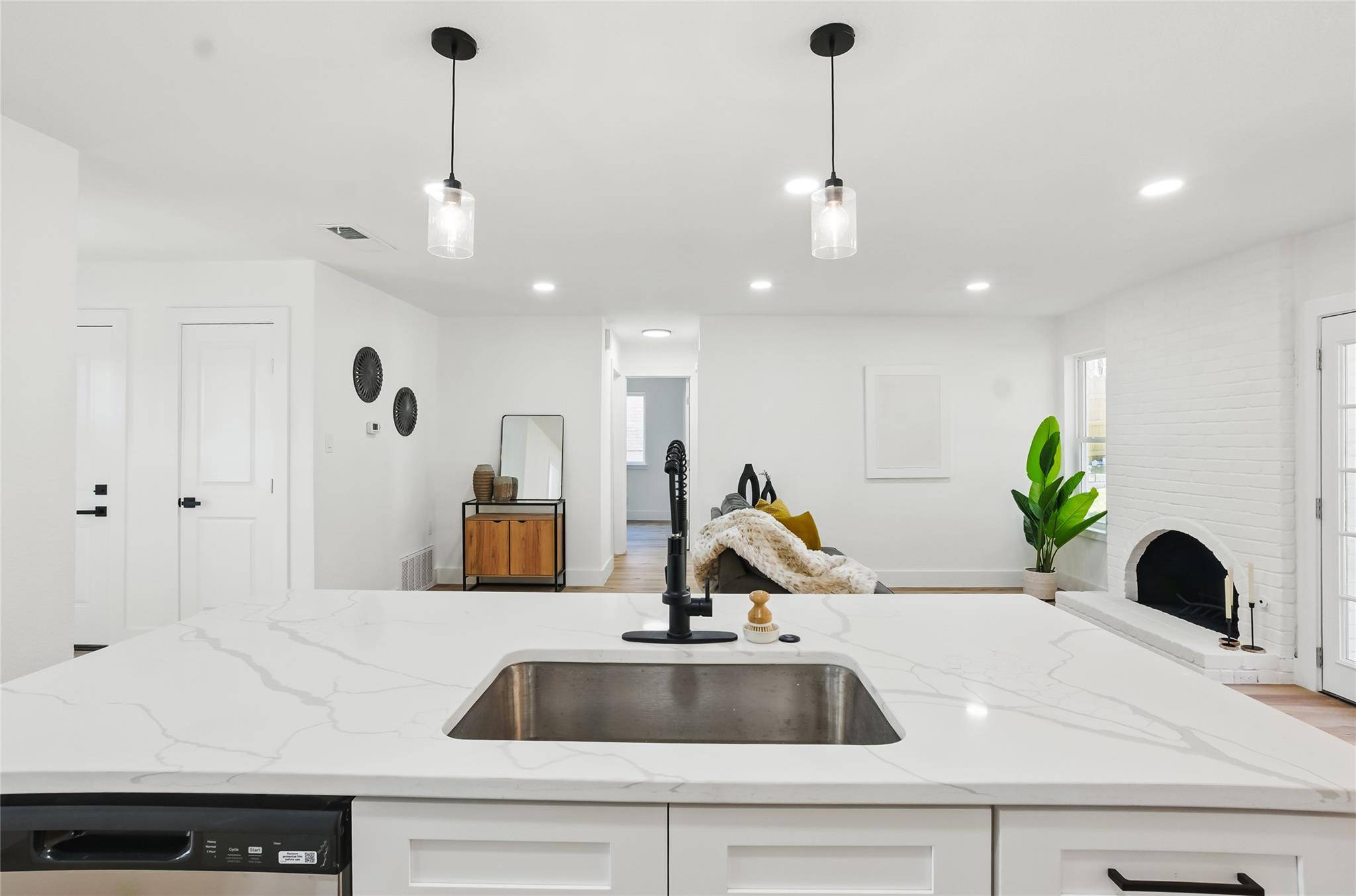 6014 London DR, Austin, TX 78745