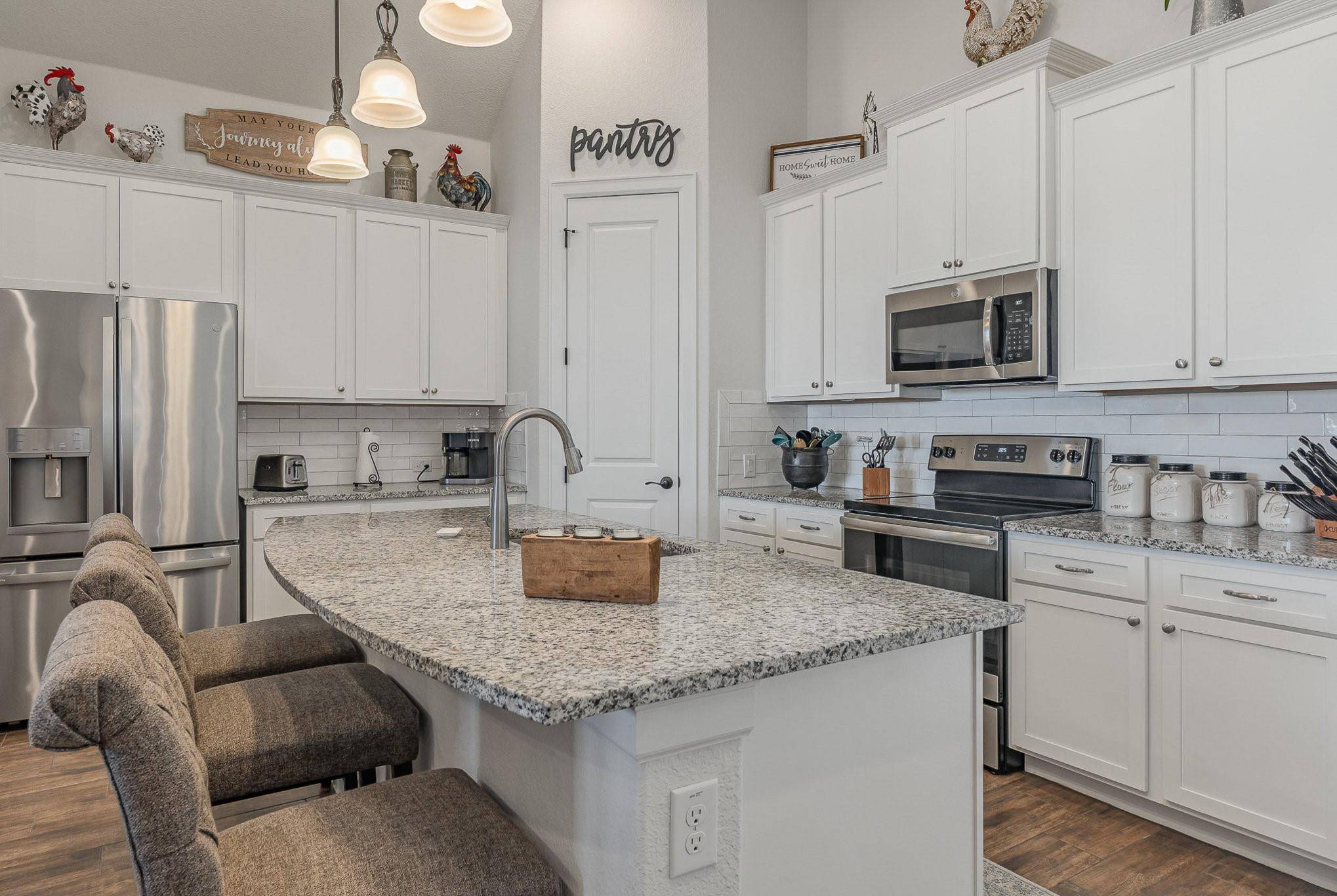 2104 Highland Ridge RD, Georgetown, TX 78628