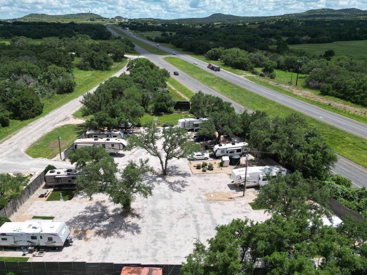 620 281 Loop RD, Johnson City, TX 78636