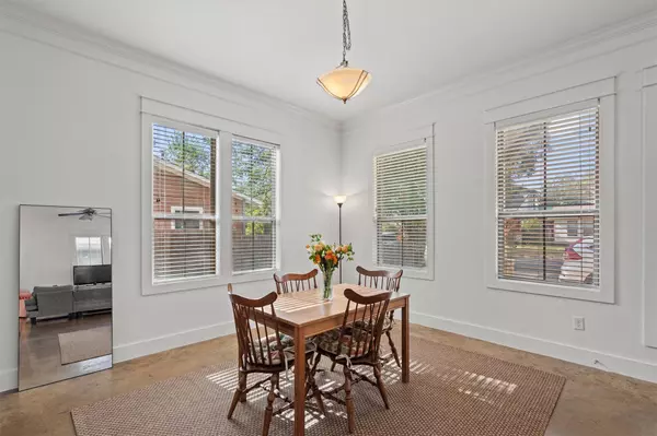 Austin, TX 78751,500 W 55th 1/2 ST