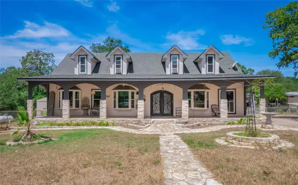 368 Riddle RD, Cedar Creek, TX 78612