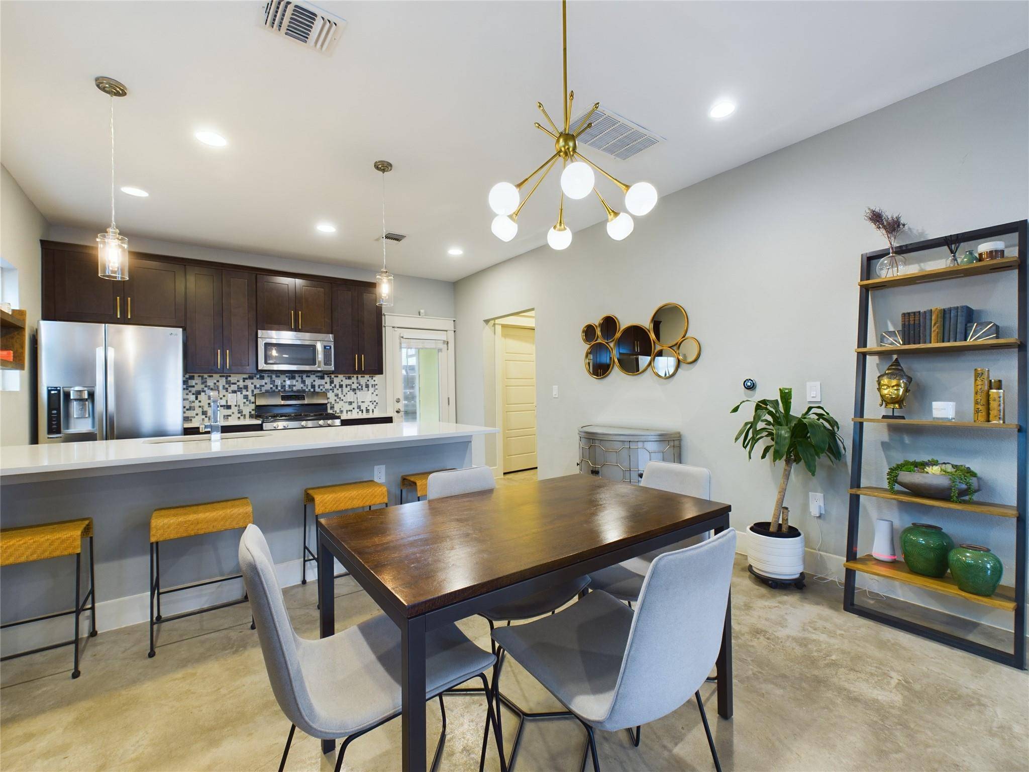 Austin, TX 78702,3002 Neal ST